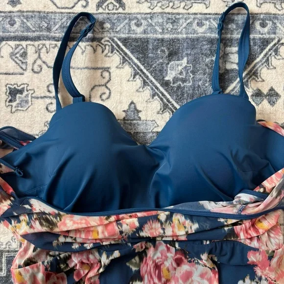 Torrid Floral Underwire Long Mesh Overlay Swim Dress w/ Brief Size 2X DD/F - Picture 7 of 10